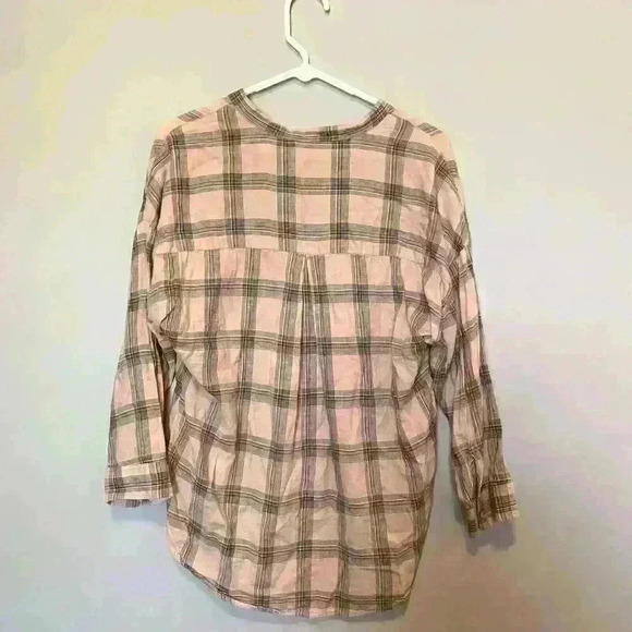 Woman's Lucky Brand size M Pink Navy 3/4 sleeve Cotton Pullover Front Buttons - Picture 2 of 4